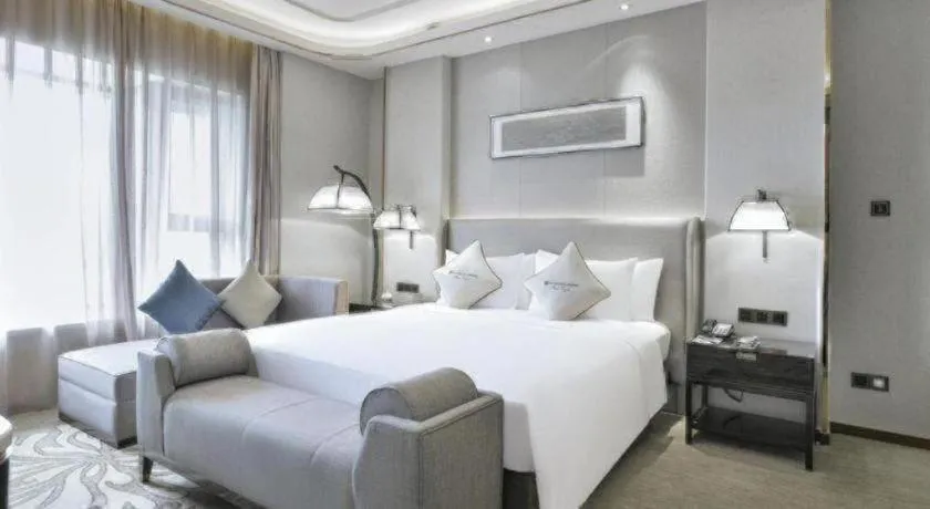 Bed in Wyndham Grand Plaza Royale Huayu Chongqing