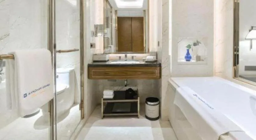 Bed in Wyndham Grand Plaza Royale Huayu Chongqing