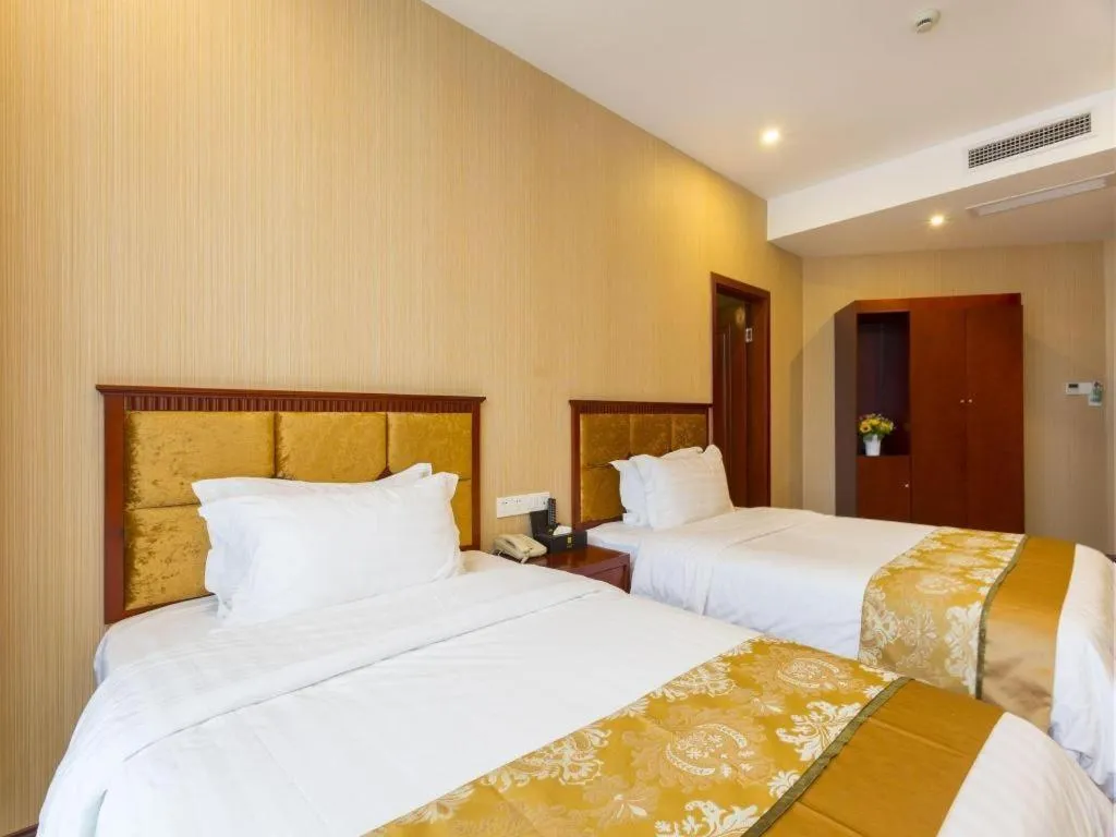 Bed in Junlai Hotel Pudong Airport Shanghai