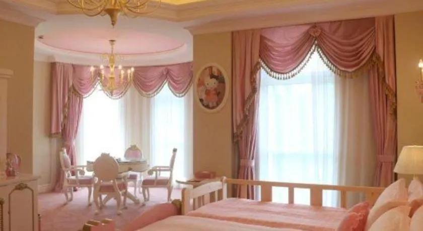 Bed in Yin Run Jin Jiang Castle Hotel