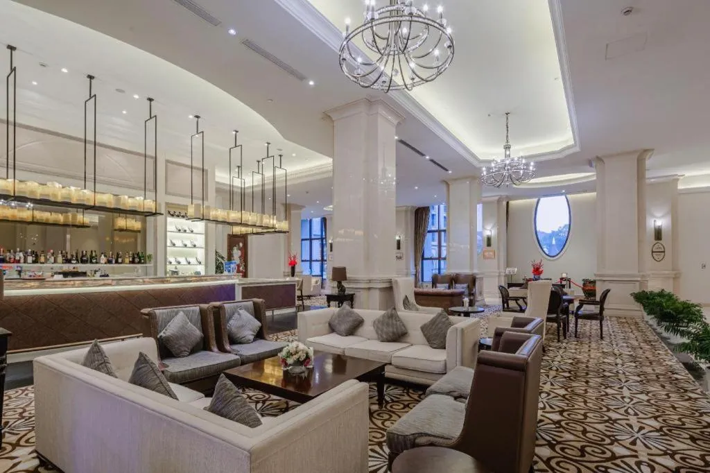 Yin Run Jin Jiang Castle Hotel