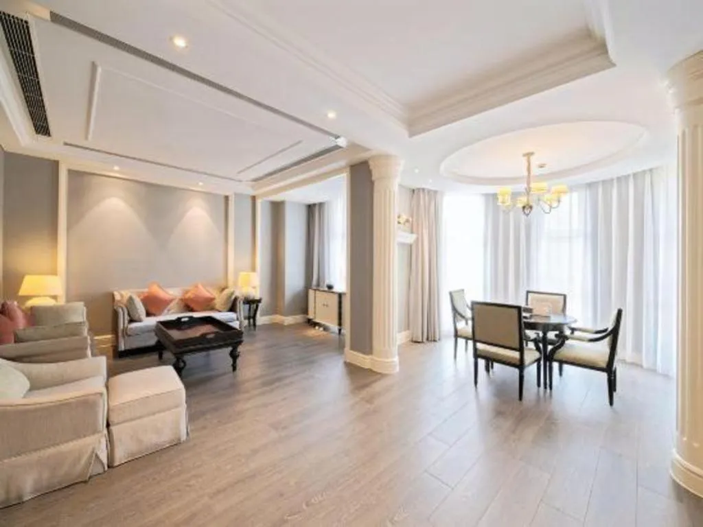 Bed in Yin Run Jin Jiang Castle Hotel