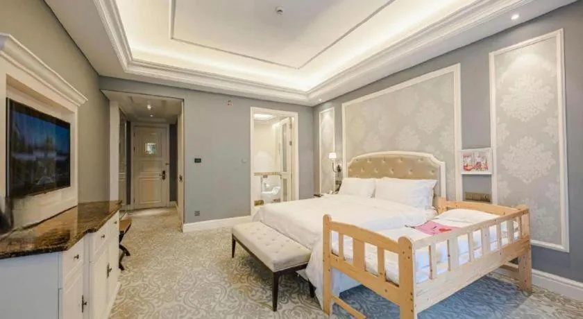 Yin Run Jin Jiang Castle Hotel