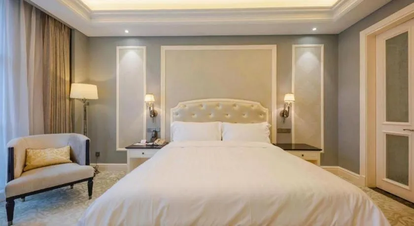 Yin Run Jin Jiang Castle Hotel