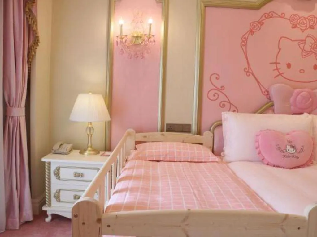 Bed in Yin Run Jin Jiang Castle Hotel