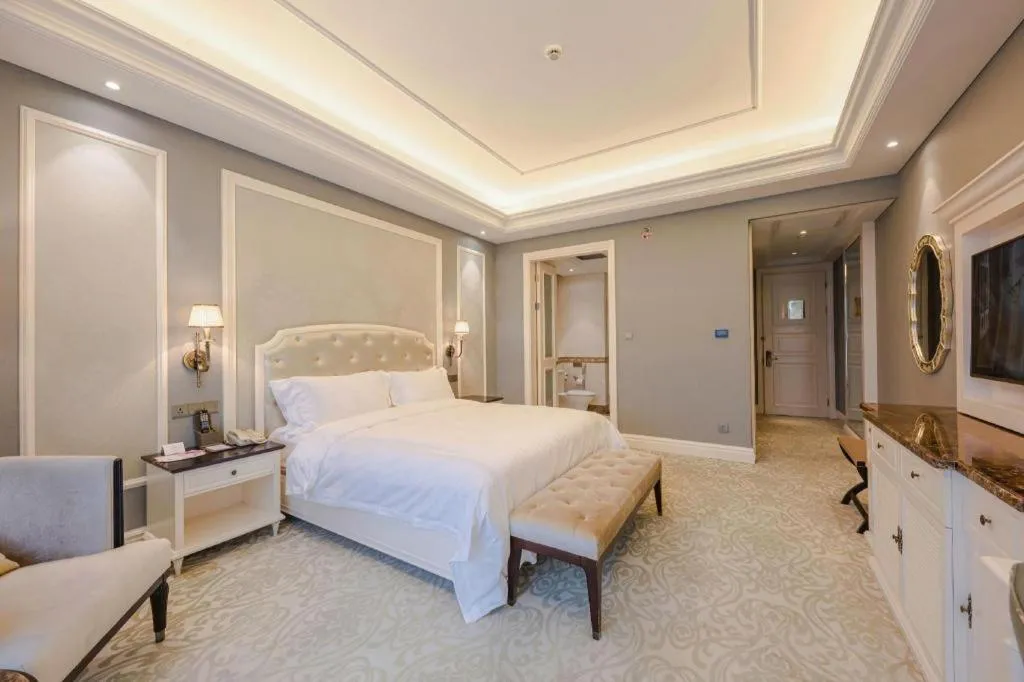 Bed in Yin Run Jin Jiang Castle Hotel