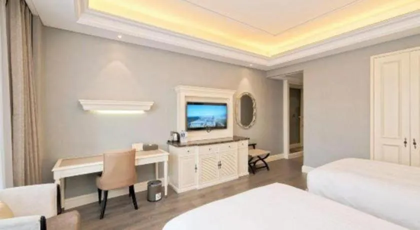 Bed in Yin Run Jin Jiang Castle Hotel