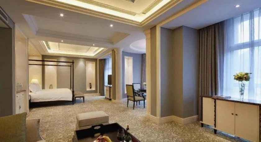 Yin Run Jin Jiang Castle Hotel