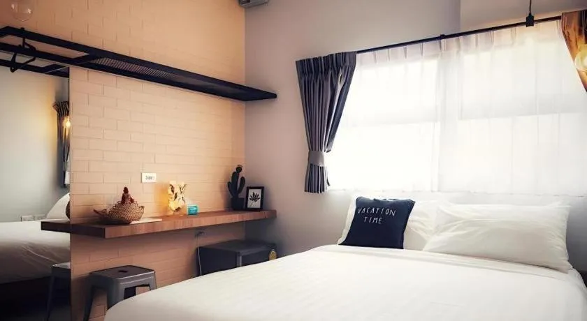 Bed in Journey Hostel Surat