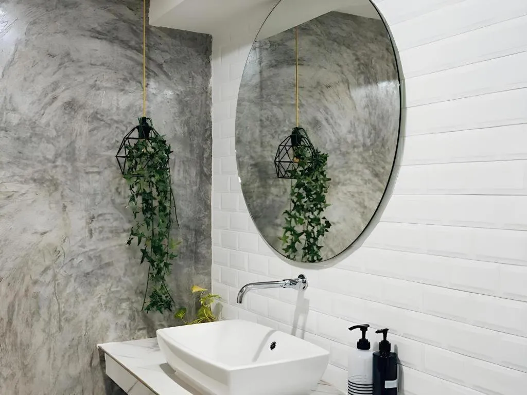 Journey Hostel Surat