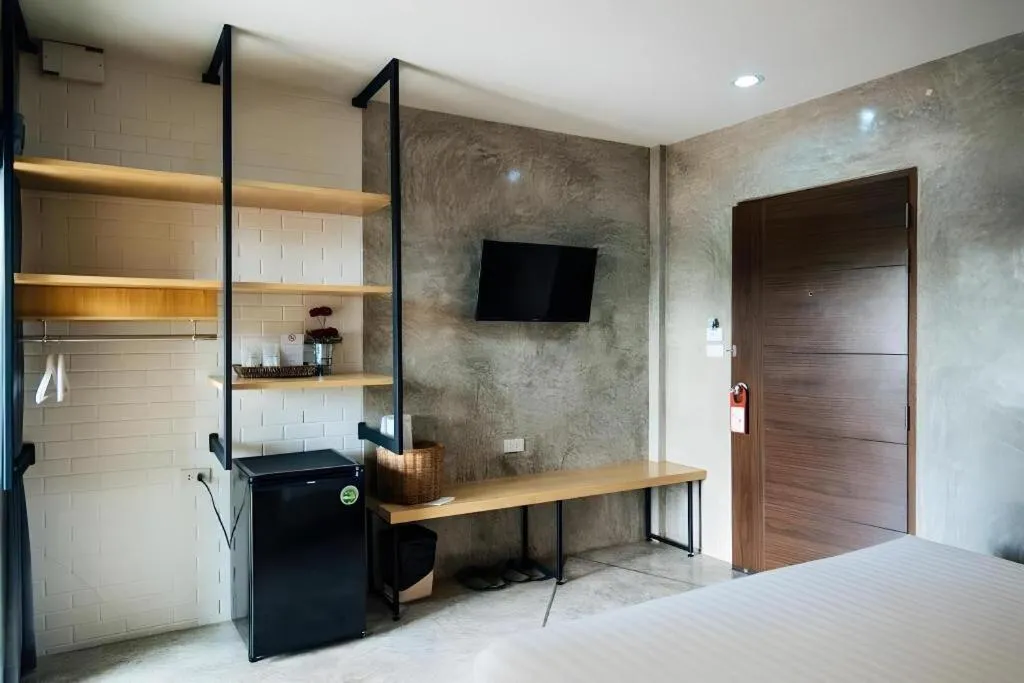 Bed in Journey Hostel Surat