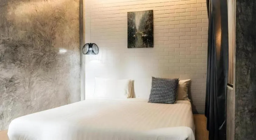 Bed in Journey Hostel Surat