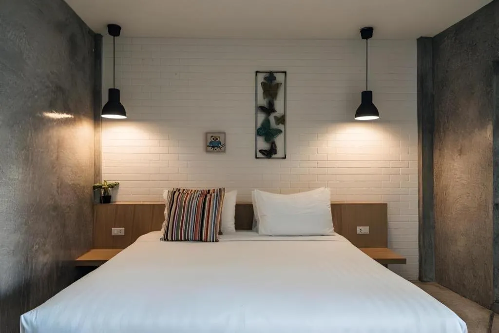 Bed in Journey Hostel Surat