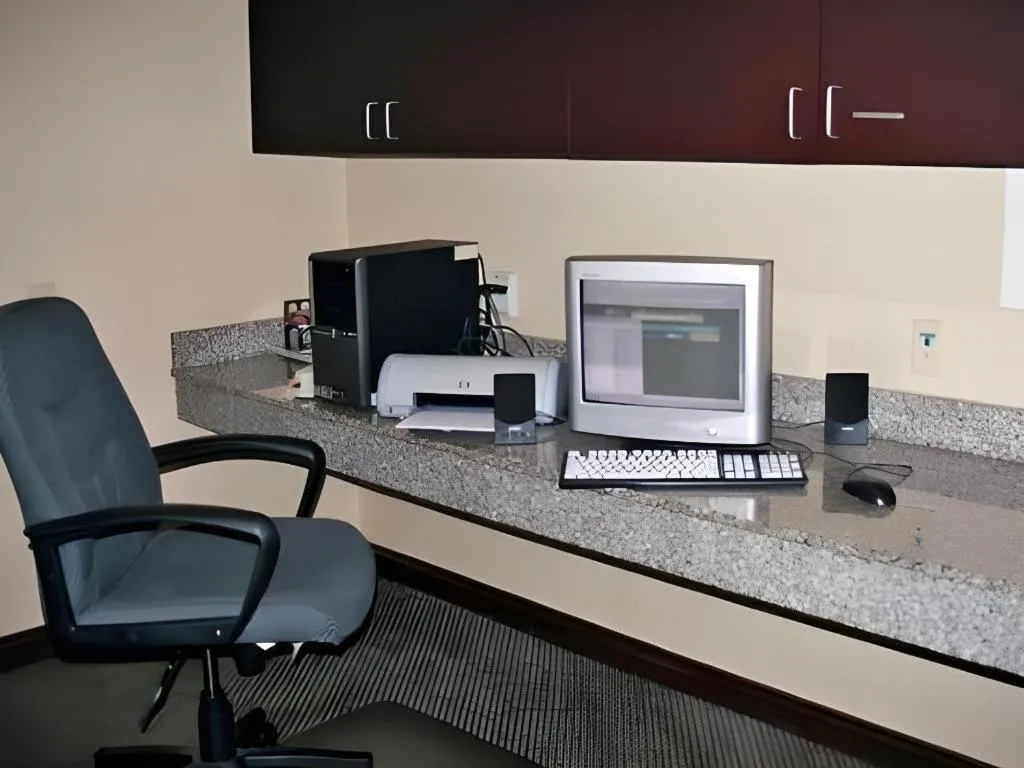 Holiday Inn Express Hotel & Suites Cleveland - Ms By IHG