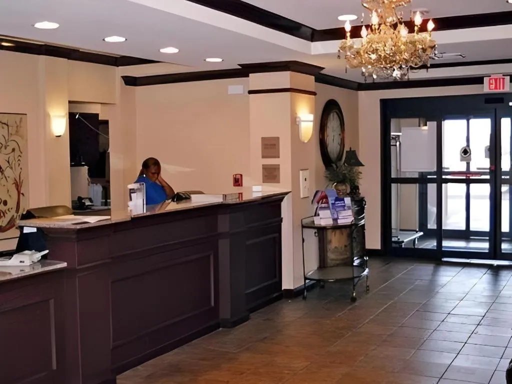 Holiday Inn Express Hotel & Suites Cleveland - Ms By IHG