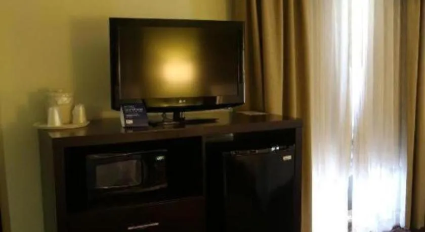 Holiday Inn Express Hotel & Suites Cleveland - Ms By IHG