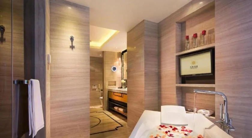 Bed in Urumqi Tianyuan Hotel