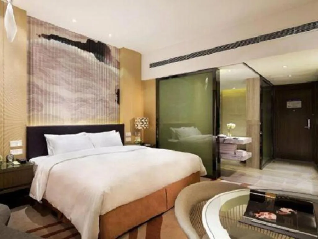 Bed in Urumqi Tianyuan Hotel