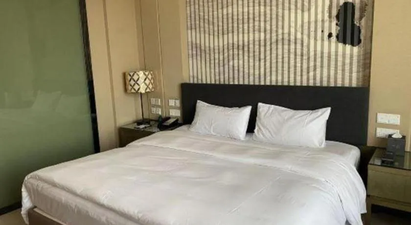 Bed in Urumqi Tianyuan Hotel