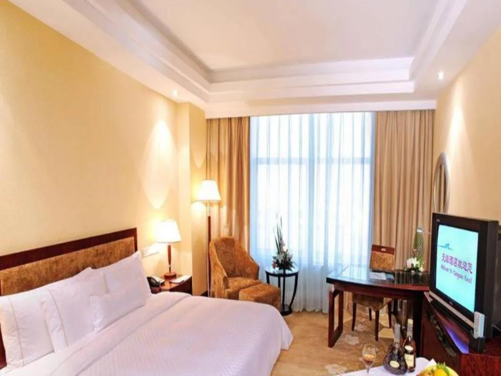 Bed in Urumqi Tianyuan Hotel