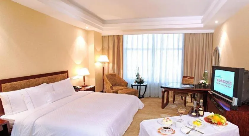 Bed in Urumqi Tianyuan Hotel