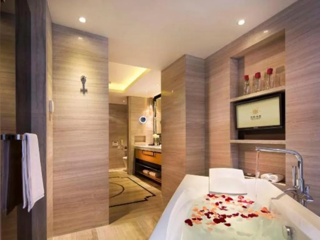 Bed in Urumqi Tianyuan Hotel