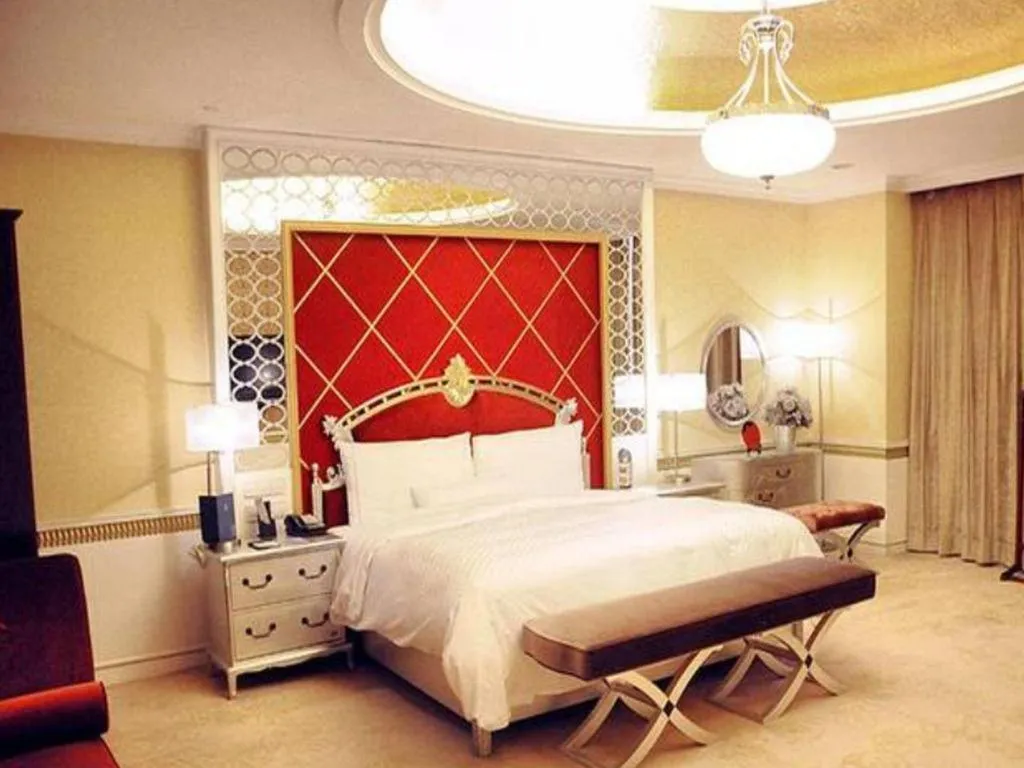 Bed in Urumqi Tianyuan Hotel