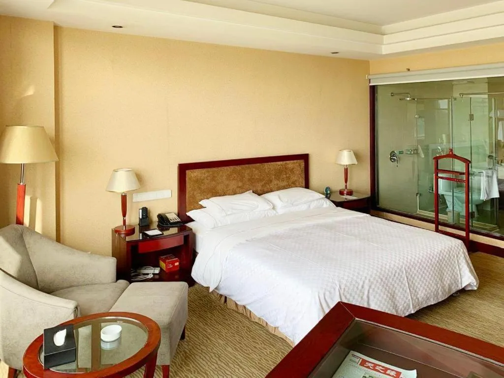 Bed in Urumqi Tianyuan Hotel