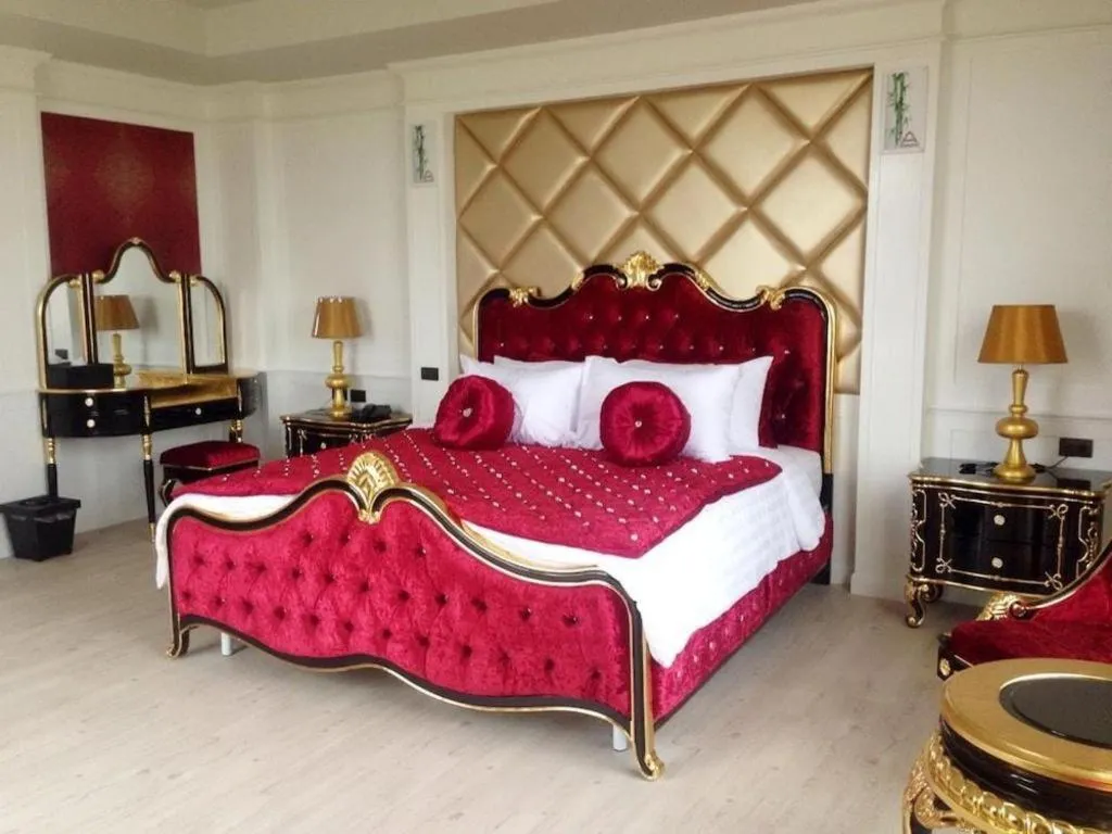 Bed in Alvarez Hotel