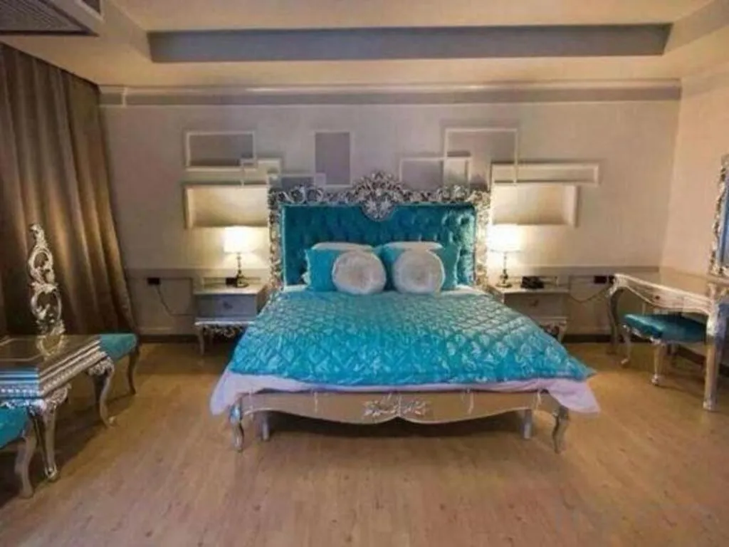 Bed in Alvarez Hotel