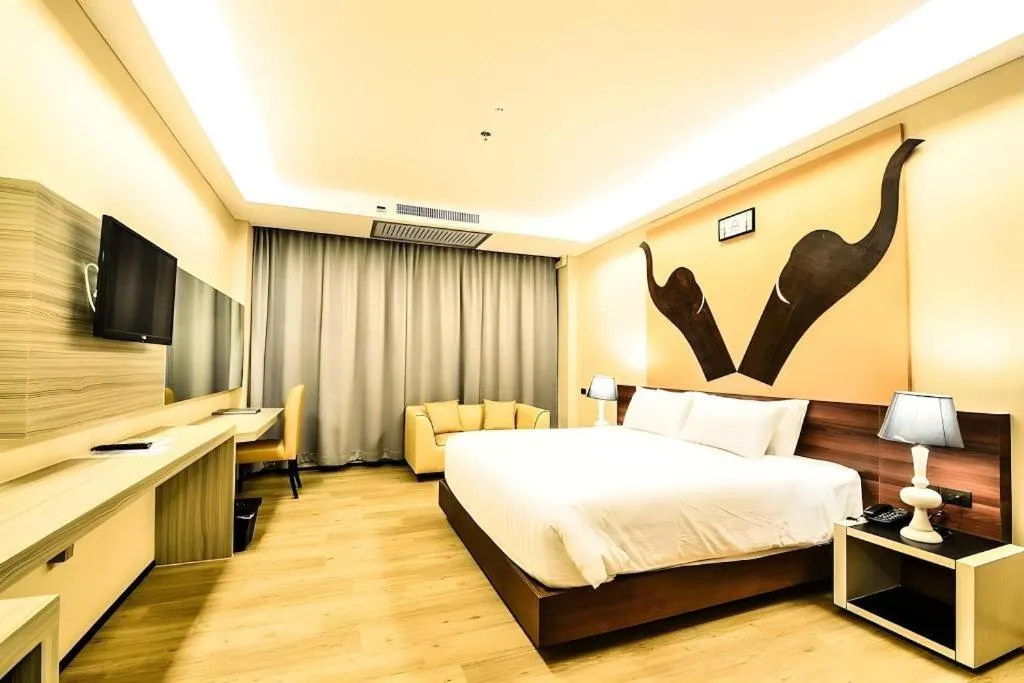 Bed in Alvarez Hotel