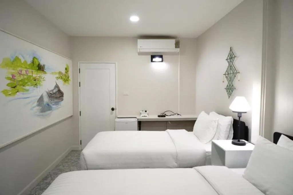 Bed in Silp-Pa Phra Nakhon Si Ayutthaya Hotel