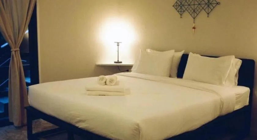 Bed in Silp-Pa Phra Nakhon Si Ayutthaya Hotel