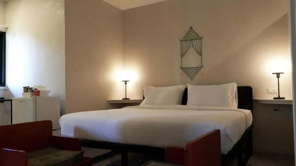 Bed in Silp-Pa Phra Nakhon Si Ayutthaya Hotel