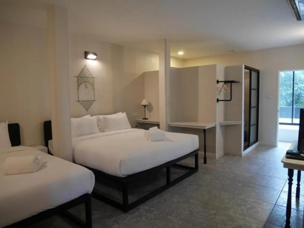 Bed in Silp-Pa Phra Nakhon Si Ayutthaya Hotel