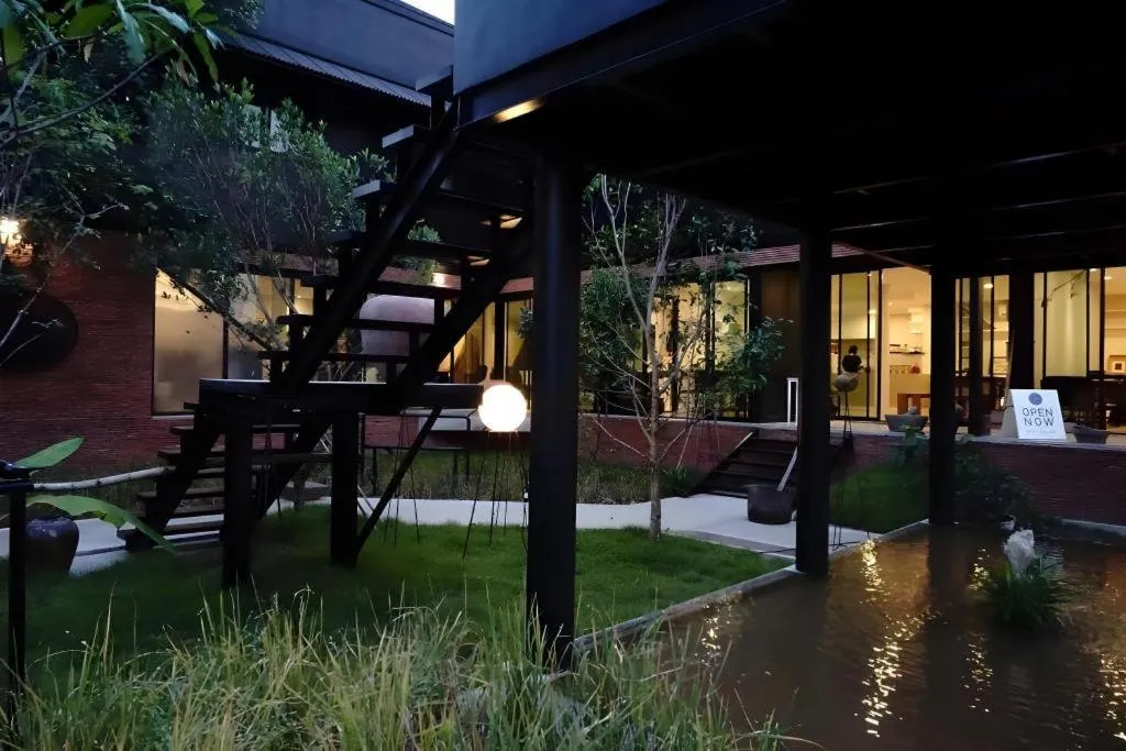 Silp-Pa Phra Nakhon Si Ayutthaya Hotel