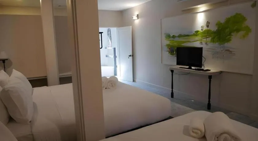 Bed in Silp-Pa Phra Nakhon Si Ayutthaya Hotel