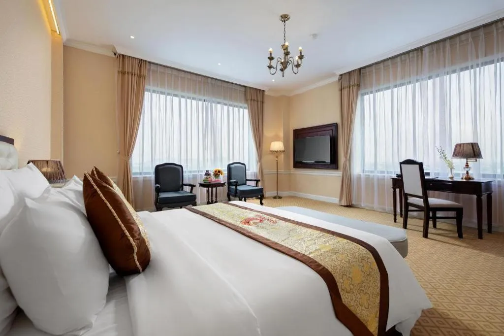 Bed in Phoenix Resort Bac Ninh