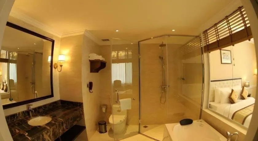 Bed in Phoenix Resort Bac Ninh