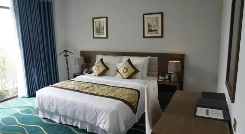 Bed in Phoenix Resort Bac Ninh