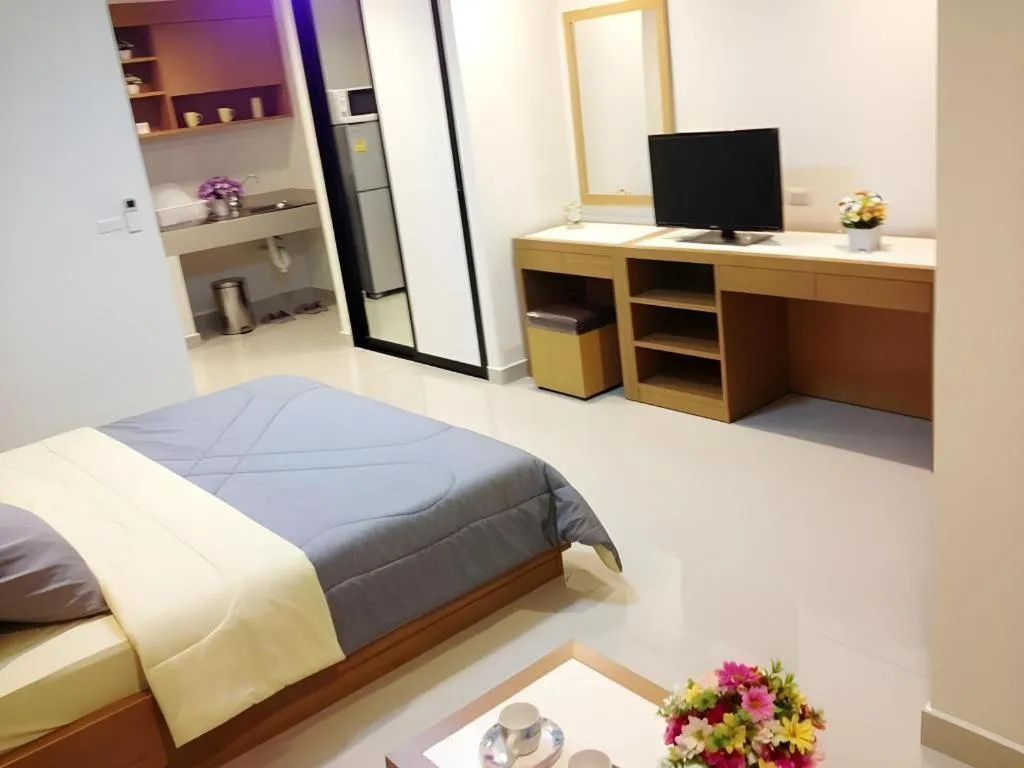 Bed in Ipremium Sukhumvit 81 Hotel