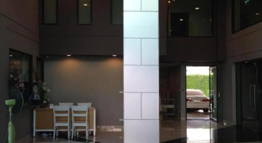 Ipremium Sukhumvit 81 Hotel