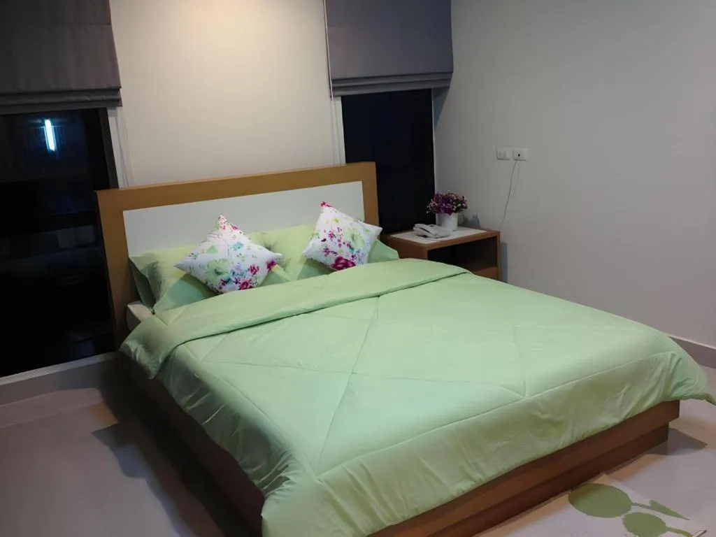 Bed in Ipremium Sukhumvit 81 Hotel