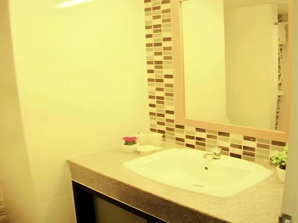 Ipremium Sukhumvit 81 Hotel