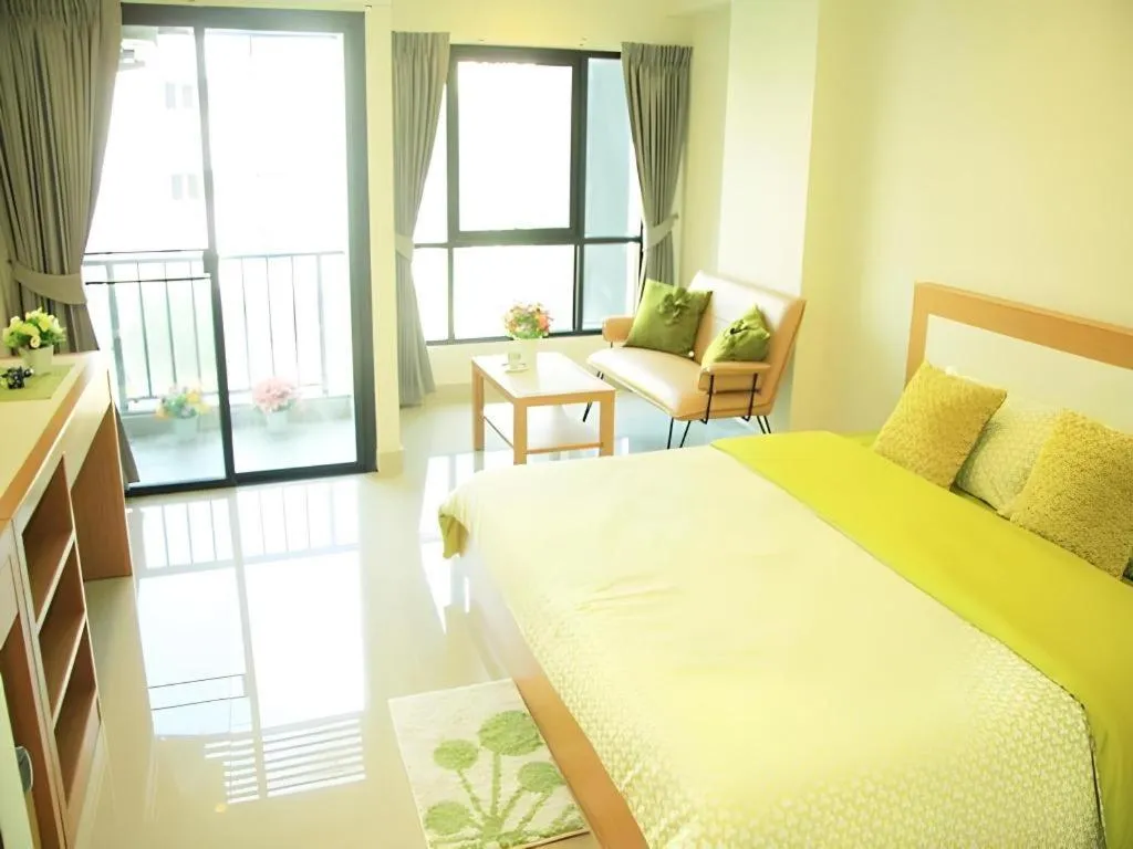 Bed in Ipremium Sukhumvit 81 Hotel