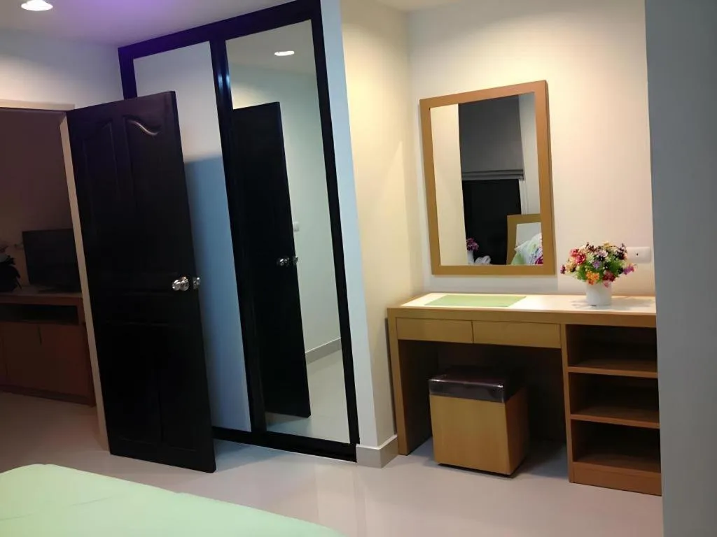 Ipremium Sukhumvit 81 Hotel