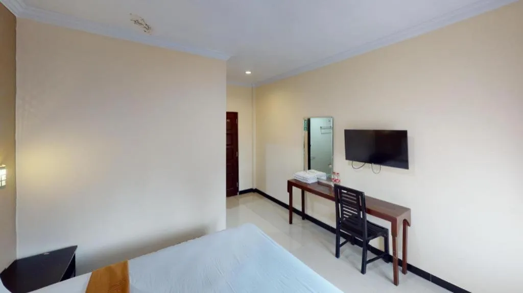 Bed in Malioboro Garden Hotel Yogyakarta