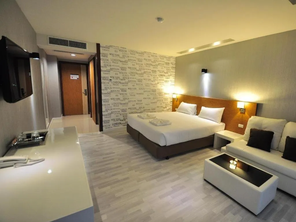 Bed in Tanzeno Hotel