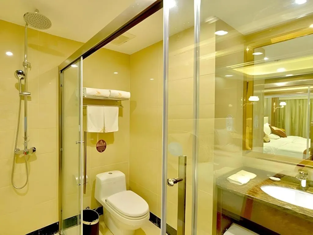 GreenTree Eastern Zigong Huashang International City Huichuan Road Hotel