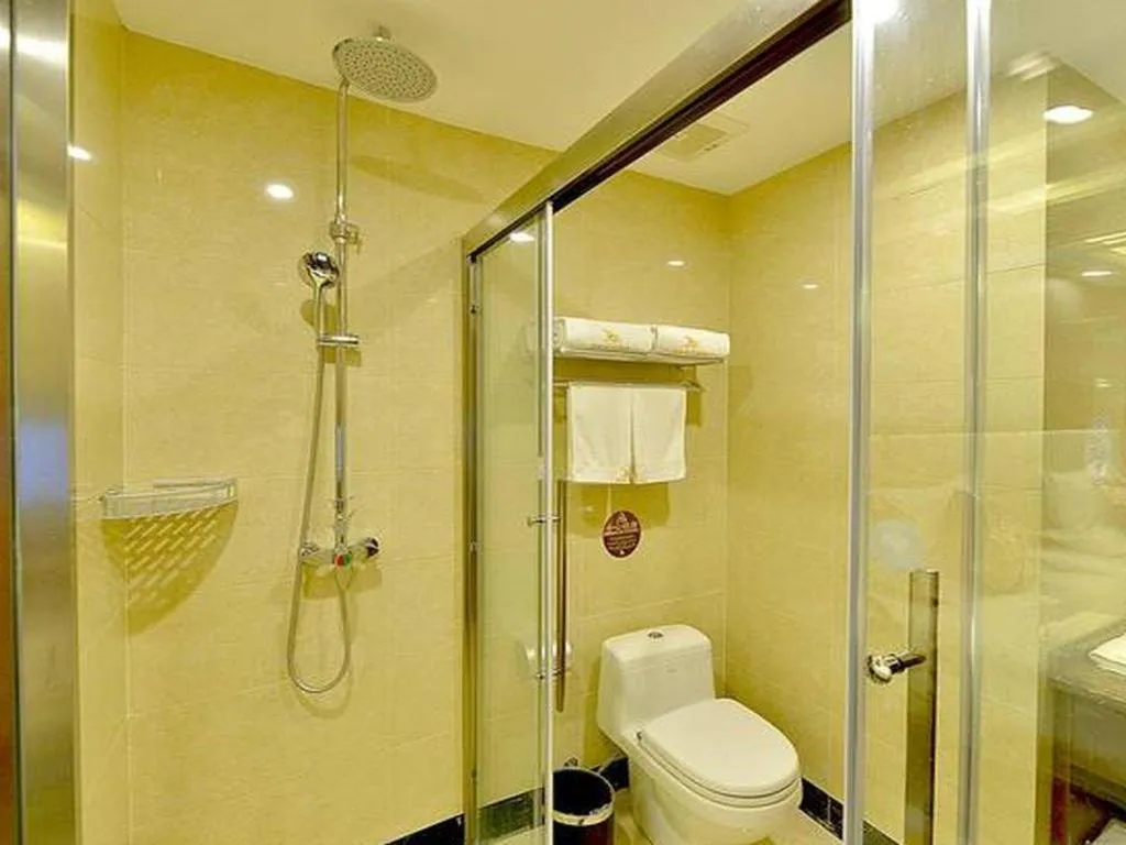 GreenTree Eastern Zigong Huashang International City Huichuan Road Hotel